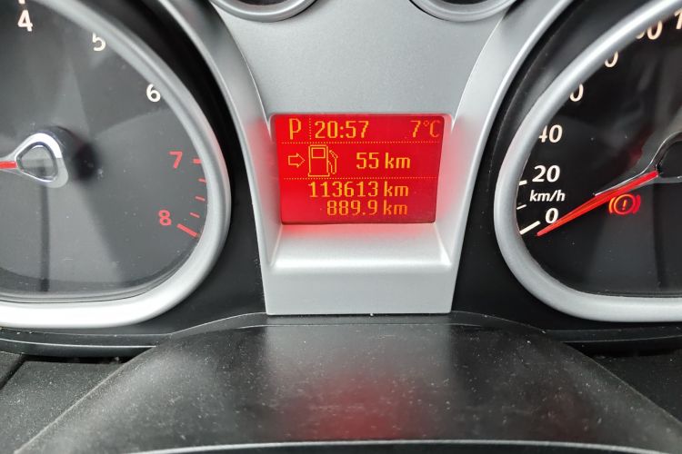 福特 福克斯 2013款 两厢经典 1.8L 自动基本型中控内饰15