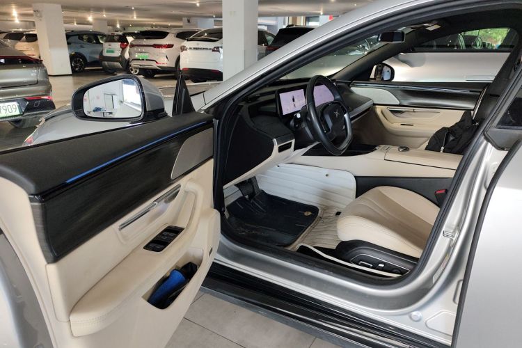 小鹏P7 2021款 480N中控内饰7003