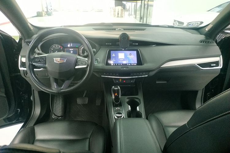 凯迪拉克XT4 2020款 28T 两驱领先型中控内饰7002