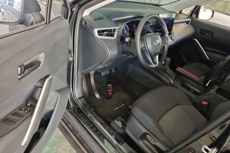 丰田 锋兰达 2023款 2.0L CVT精英版中控内饰7003