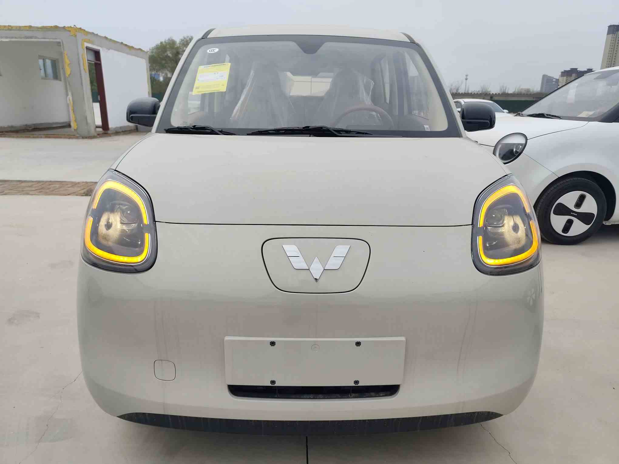 五菱汽车 宏光MINIEV 2025款 第四代 四门版 进阶款(1)