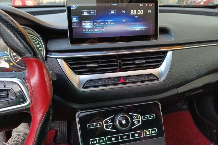 红旗H5 2020款 1.5T DCT旗韵版中控内饰16