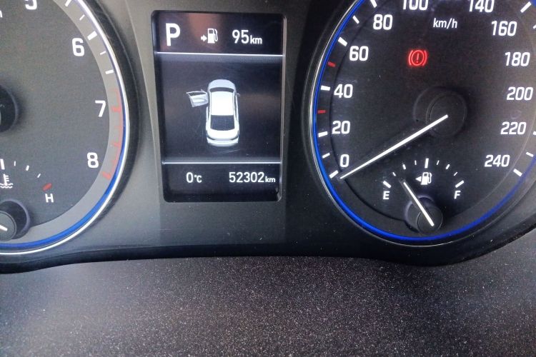 现代 名图 2017款 1.8L 自动智能型GLS 国V中控内饰15