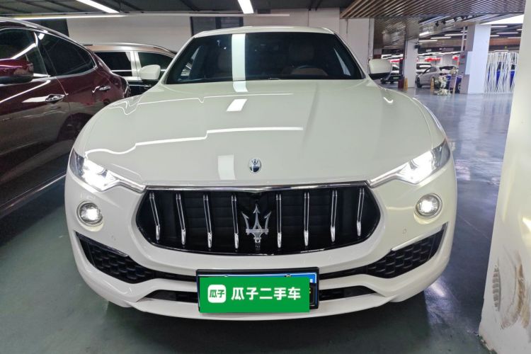 玛莎拉蒂 Levante 2022款 2.0T GT锋芒版车身外观2