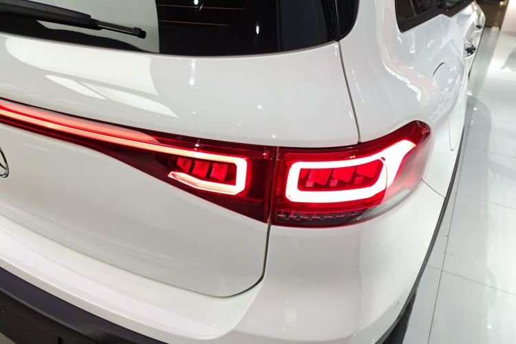 奔驰EQB 2022款 EQB 260车身外观6006