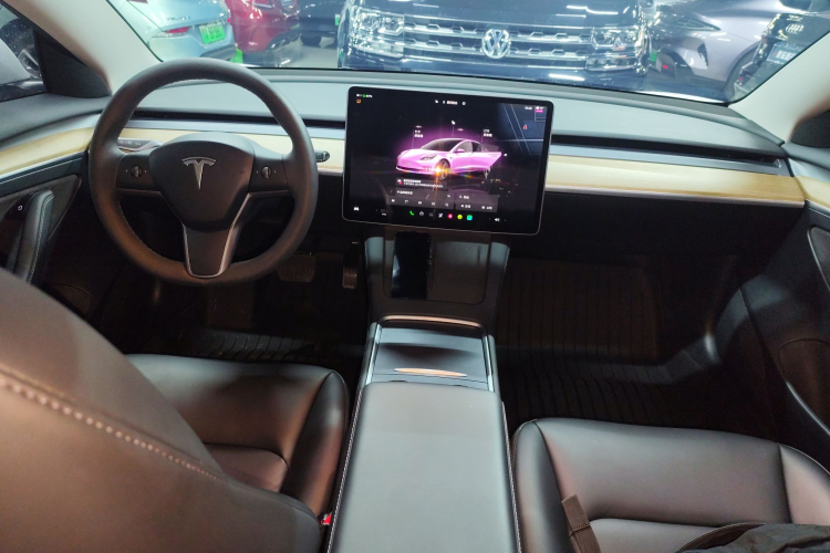 特斯拉 Model 3 2022款 后轮驱动版中控内饰12