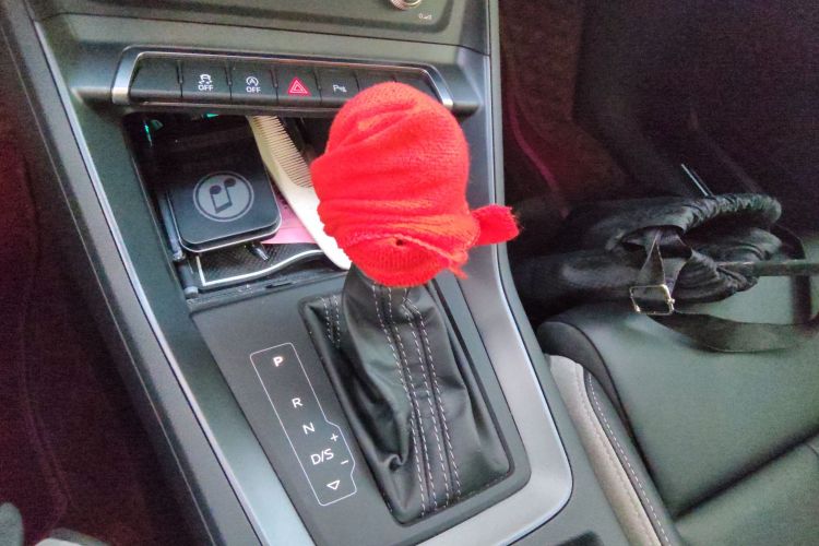 奥迪Q3 2024款 35 TFSI 时尚动感型中控内饰18