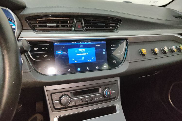 吉利汽车 帝豪 2019款  领军版 1.5L 手动豪华型 国VI局部细节16