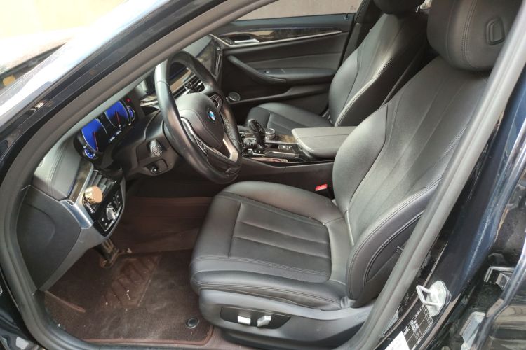 宝马5系 2018款 525Li M运动套装局部细节19