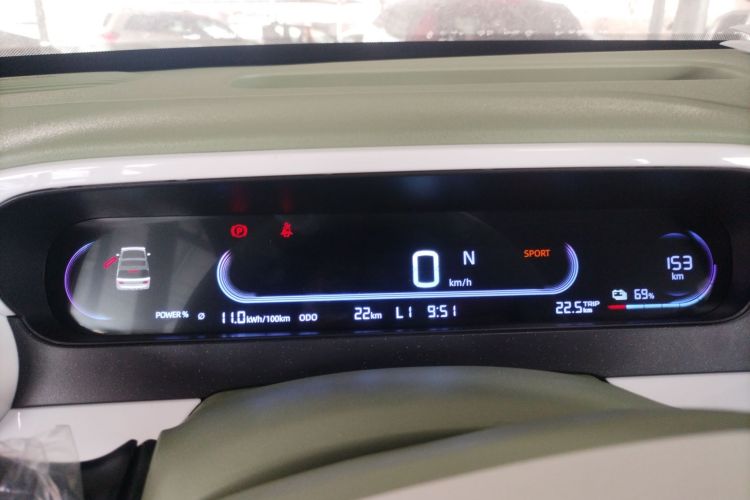 吉利银河 2025款 210km 熊猫骑士中控内饰14