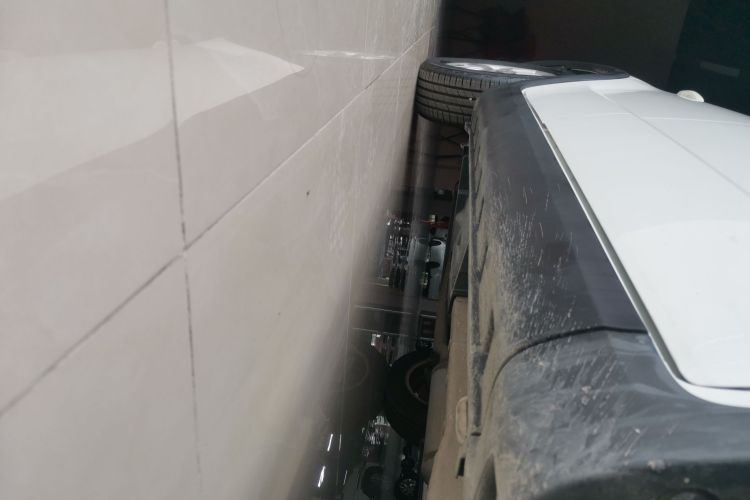 铃木 天语 SX4 2013款 1.6L 手动酷锐型机舱底盘29