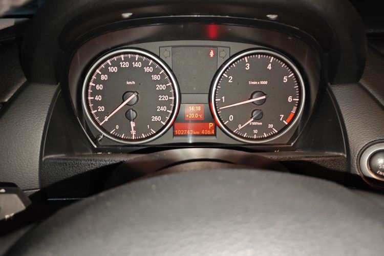 宝马X1 2014款 sDrive18i 领先型中控内饰15