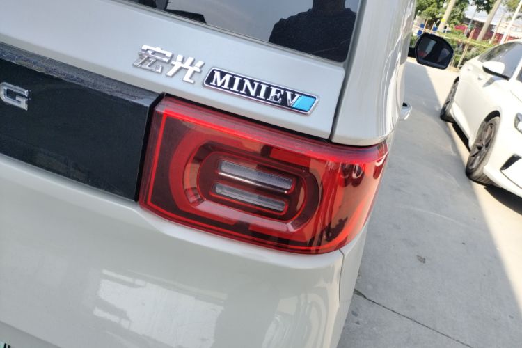 五菱汽车 宏光MINIEV 2021款 马卡龙臻享款 磷酸铁锂车身外观6006