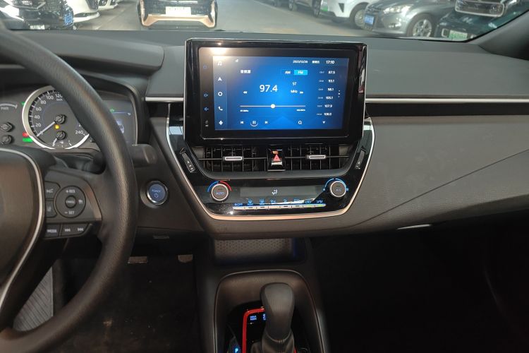 丰田 雷凌 2022款 双擎 1.8H E-CVT运动版局部细节16