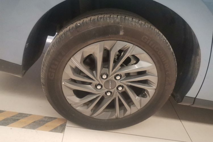 上汽大通MAXUS 大通G50 2023款 PLUS 1.5T 幸福推荐自动护航版车身外观6008