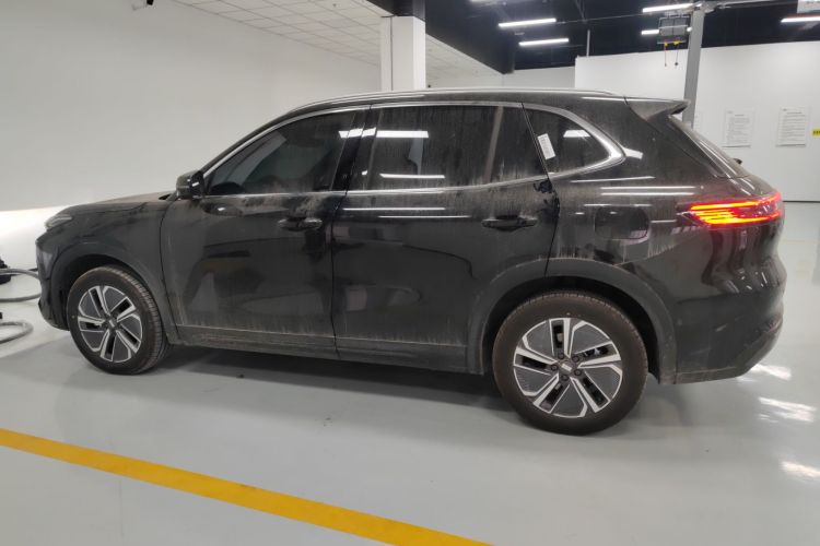 吉利银河 银河星舰7 EM-i 2025款 120km 启航+版车身外观4