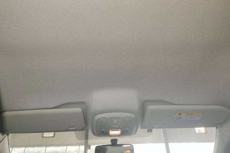 标致308 2018款 1.6L 手动时尚版中控内饰22