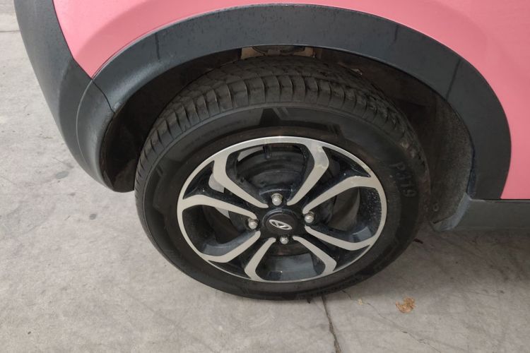 奇瑞 小蚂蚁 2021款 15万蚁粉款 女王版 磷酸铁锂车身外观6008