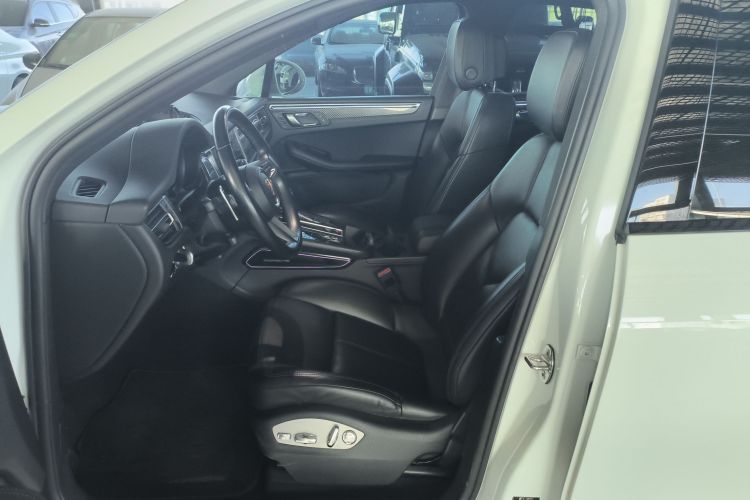 保时捷 2023款 Macan 2.0T中控内饰19