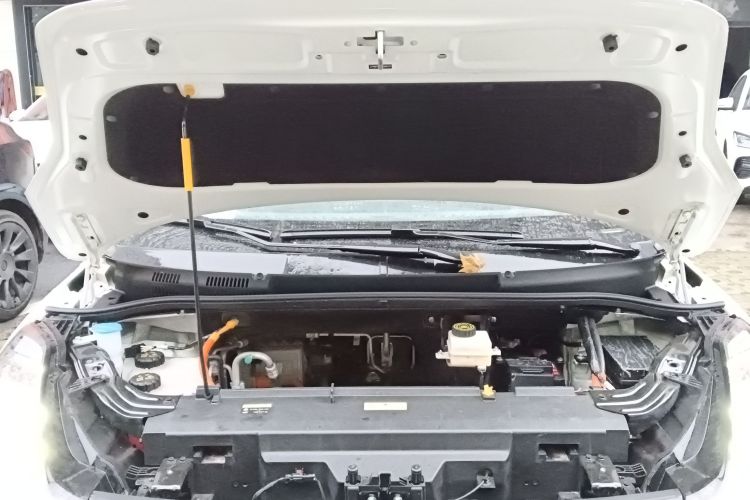 奔腾NAT 2023款 PRO 智享出行版 425km局部细节24