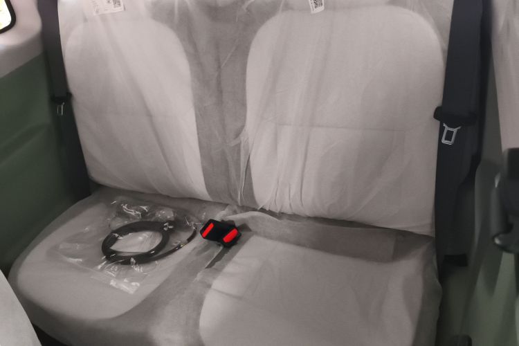 吉利银河 2025款 210km 熊猫骑士中控内饰21