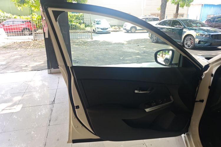 日产 轩逸 2022款 1.6L XL CVT悦享版中控内饰47