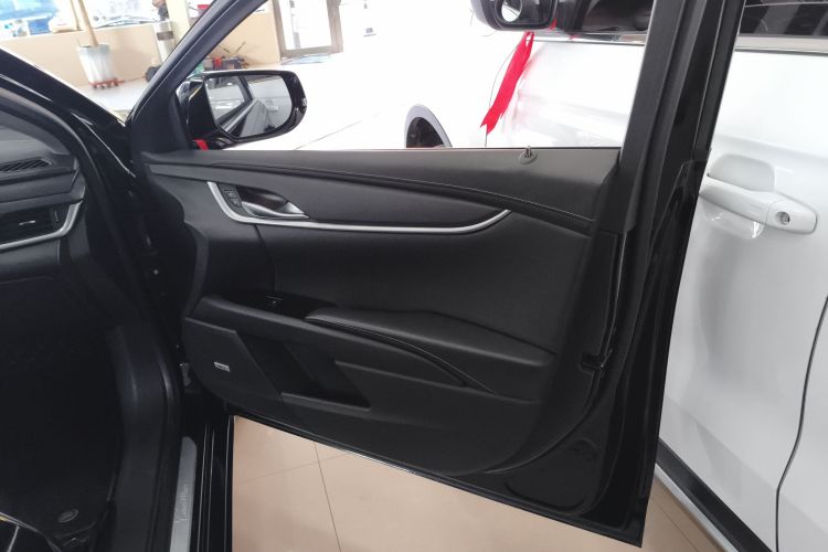 凯迪拉克XTS 2018款 28T 技术型中控内饰42