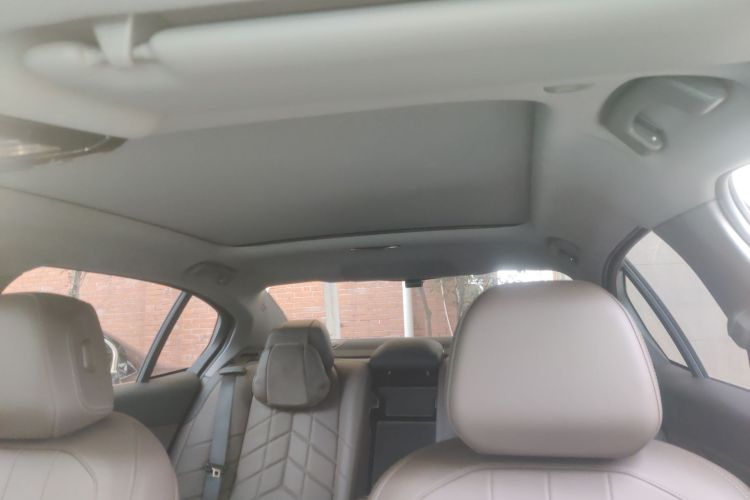 宝马5系 2024款 525Li M运动套装中控内饰22