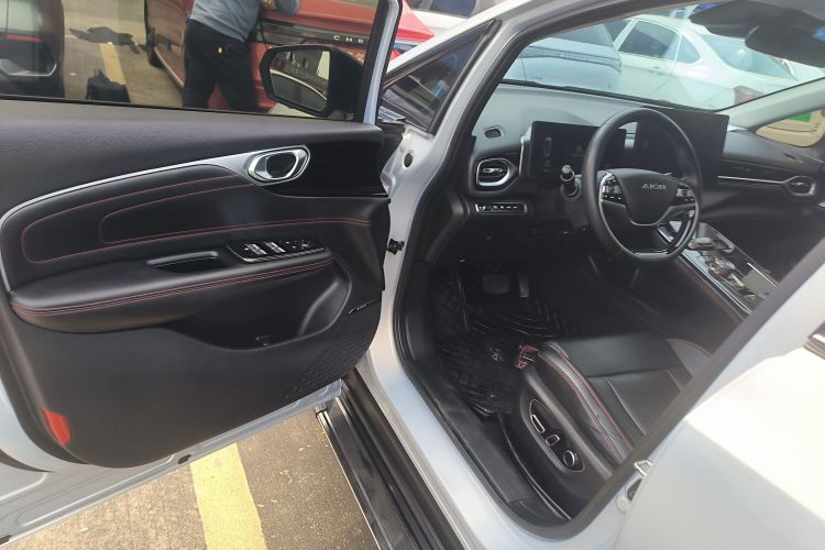 埃安 AION V 2021款 Plus 70 智领版 磷酸铁锂中控内饰20