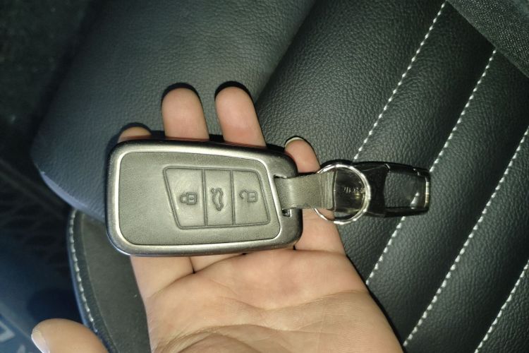 大众 迈腾 2020款 330TSI DSG 豪华型中控内饰11