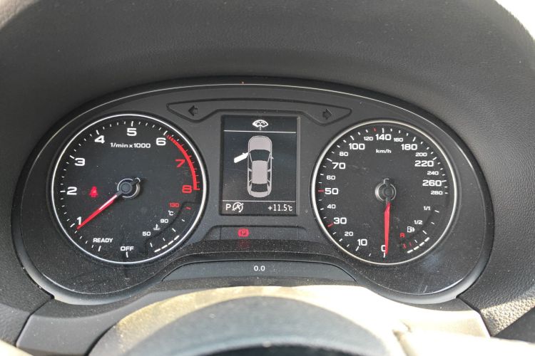 奥迪A3 2019款 Limousine 35 TFSI 运动型 国VI中控内饰14