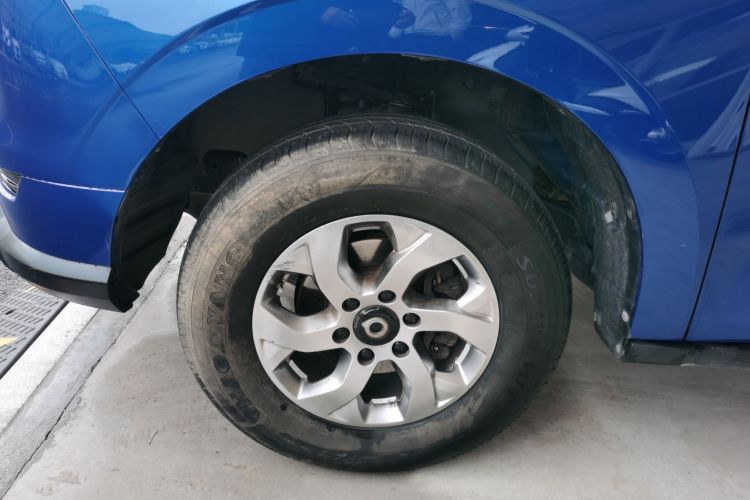 长城 炮 2021款 2.0T商用版手动柴油四驱精英型长箱GW4D20M车身外观6007