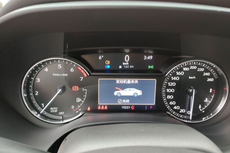 凯迪拉克CT4 2023款 25T 豪华型中控内饰14