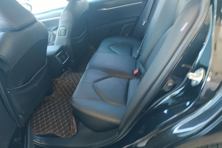 丰田 凯美瑞 2021款 2.0G 豪华版中控内饰21