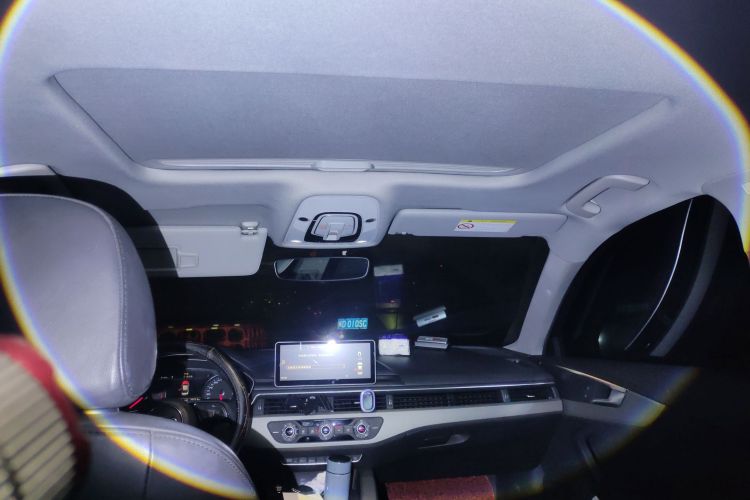 奥迪A4L 2018款 30周年年型 40 TFSI 进取型局部细节22