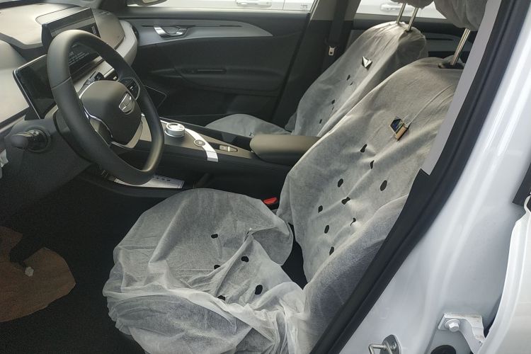 吉利几何A 2024款 500KM 出行版中控内饰19