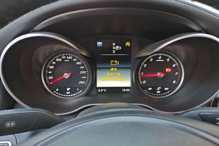 奔驰C级 2015款 改款 C 200 L中控内饰14