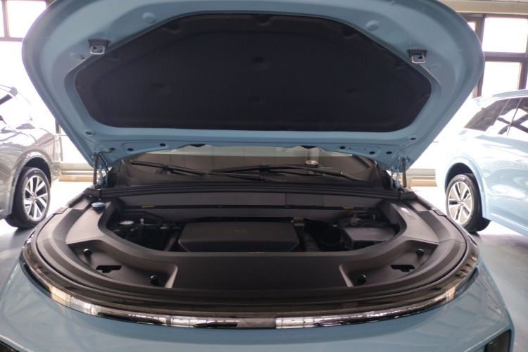 理想汽车 理想L8 2024款 Max机舱底盘24