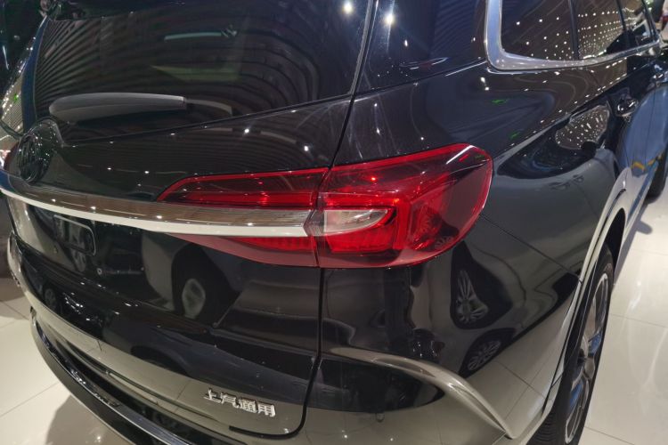 别克 昂科旗 2022款 652T 四驱尊贵型 7座车身外观6006