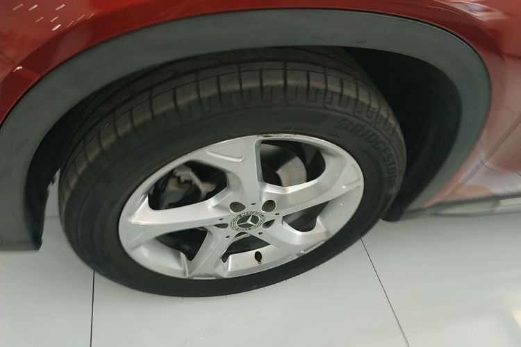 奔驰GLA 2019款 GLA 200 动感型车身外观6001