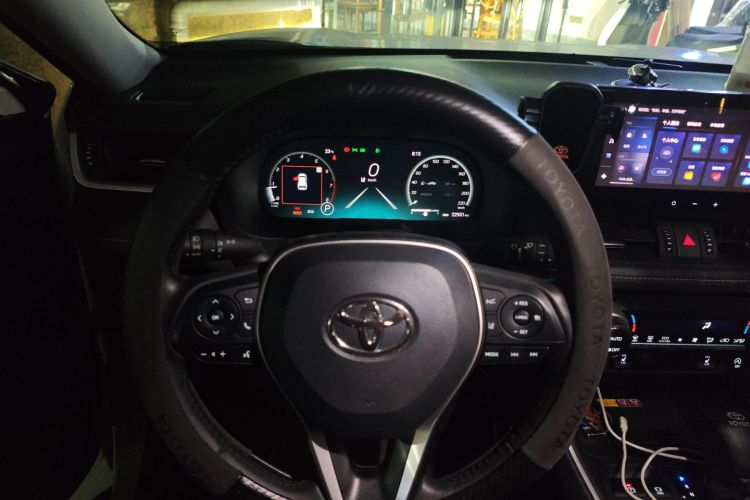 丰田 RAV4荣放 2023款 2.0L CVT两驱风尚Plus版中控内饰14