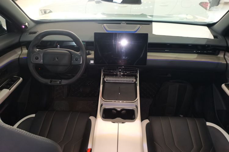 捷途山海L6 2024款 1.5TD DHT ULTRA中控内饰7002