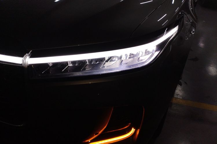 理想汽车 理想ONE 2021款 增程6座版车身外观36