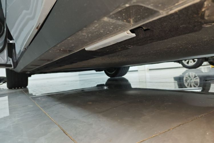 比亚迪 宋L EV 2025款 智驾版 662km 激光雷达卓越型局部细节9002