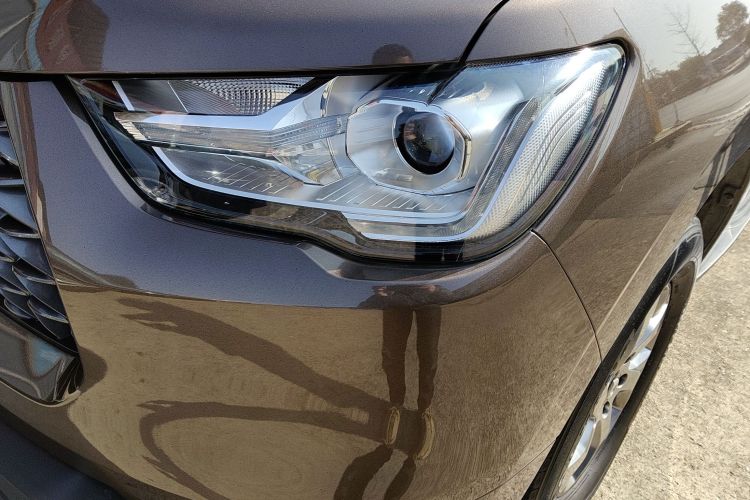 长城 炮 2021款 2.0T商用版自动柴油四驱精英型长箱GW4D20M局部细节36