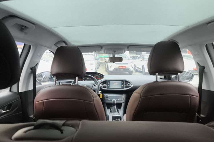 标致308S 2015款 1.2T 自动劲驰版局部细节22