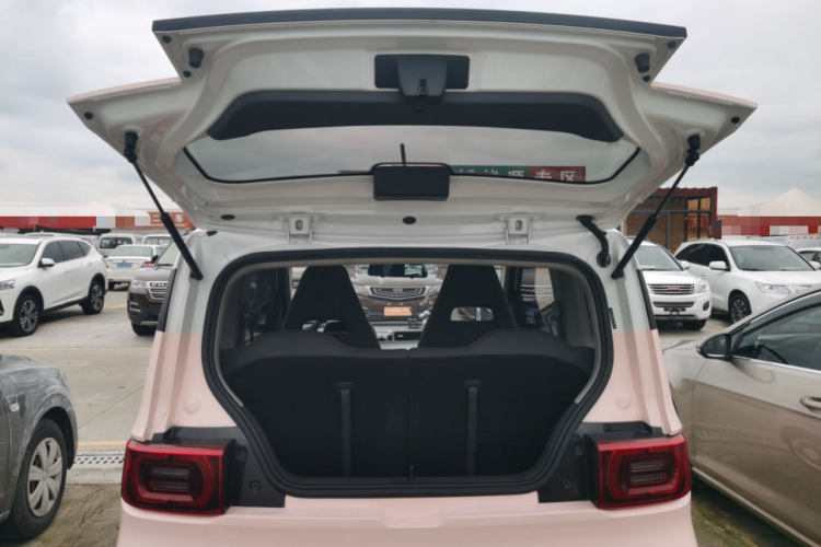 五菱汽车 宏光MINIEV 2022款 马卡龙臻享款 磷酸铁锂机舱底盘23