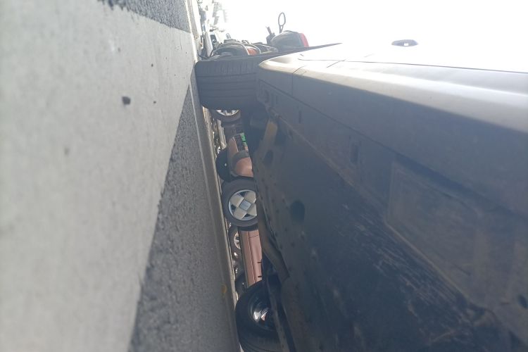 奔腾T99 2023款 2.0T 自动尊享型（6AT）局部细节9001