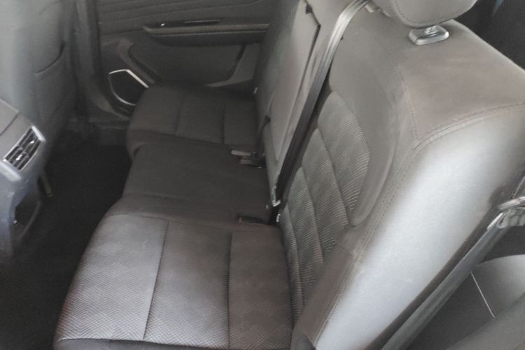 中国重汽VGV VGV U70 2020款 1.5T 手动舒适版 7座中控内饰7004