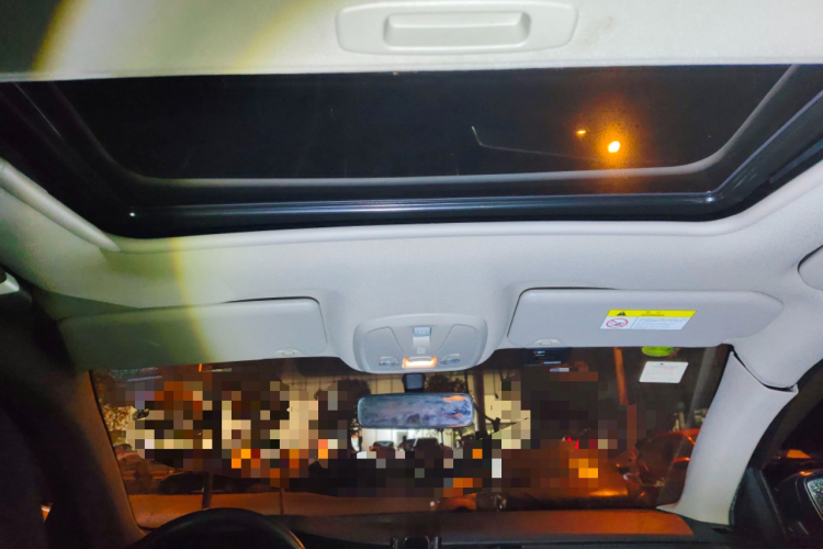 标致408 2015款 1.2T 自动豪华版局部细节22